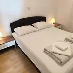 Guest house Davorka Primosten