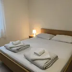 Guest house Davorka 3*
