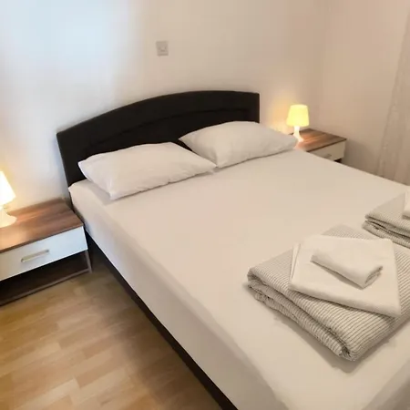 بيت ضيافة Davorka Primošten