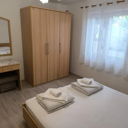 Davorka بيت ضيافة Primošten