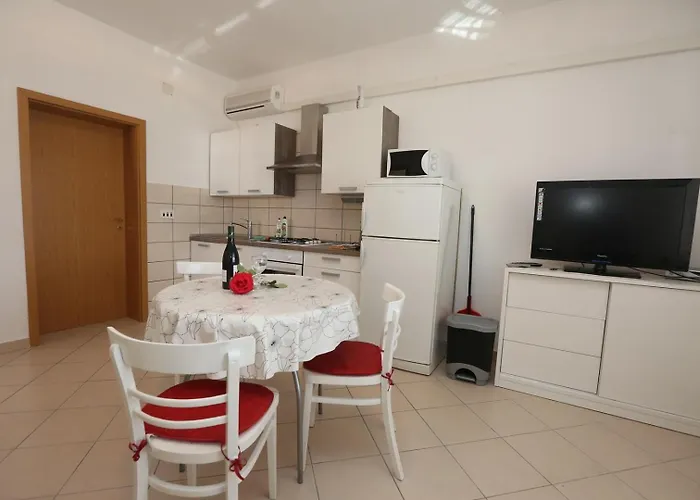 Gostinjska kuća Davorka 3*