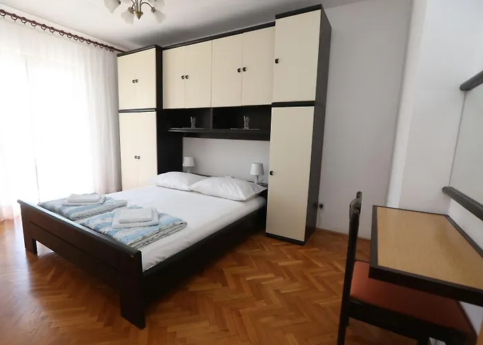 Davorka Gostinjska kuća Primosten