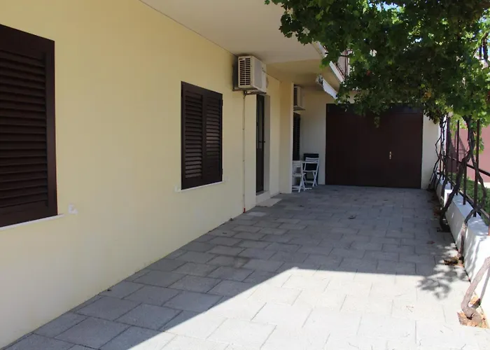 Gostinjska kuća Davorka Primosten